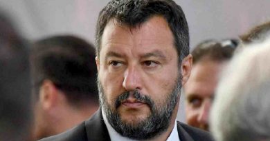 Matteo Salvini cancella l'emendamento salva dirigenti, ora la parola al PD