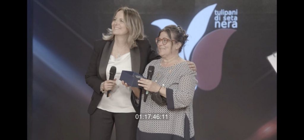 Un sorriso diverso: il festival internazionale “Tulipani di seta nera” premia un’infermiera dell’ospedale San Giovanni per il servizio dedicato ai socialmente fragili