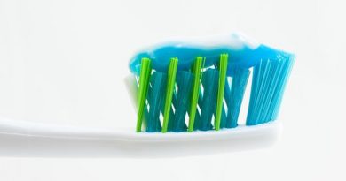 Cinque cose che non sapevi riguardo allo sporco nel tuo spazzolino
