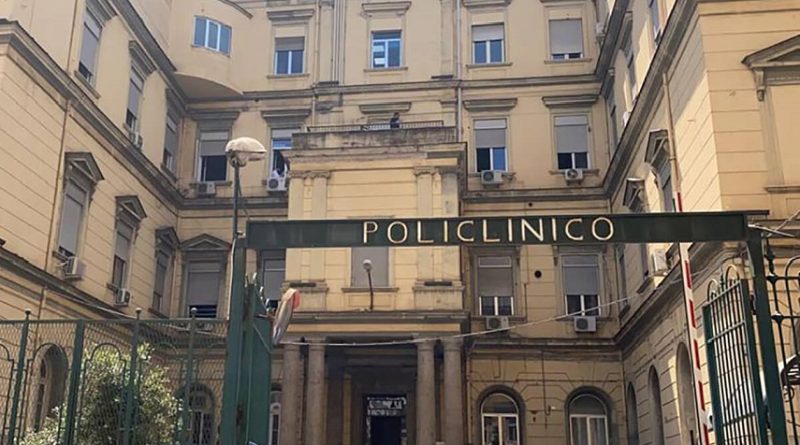 Concorso oss Policlinico Vanvitelli di Napoli, l'appello degli idonei alle istituzioni campane: "Non dimenticateci"