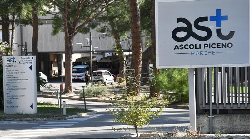 Ast Ascoli Piceno, niente rinnovo per 50 tra infermieri e oss in scadenza di contratto: è polemica