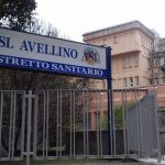 Lavora come oss, ma è privo di titolo: licenziato dall'Asl Avellino (dopo 15 mesi!)