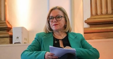 Assistente infermiere e oss strumentista in sala operatoria: doppia interrogazione dell'onorevole Malavasi (Pd) al ministro Schillaci