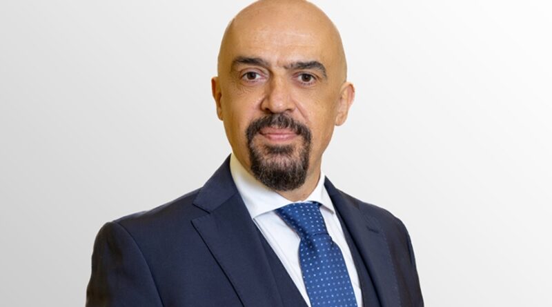 Abruzzo, la denuncia del consigliere Taglieri: "Buste paga ridotte, ferie saltate e 35 oss lasciati a casa"