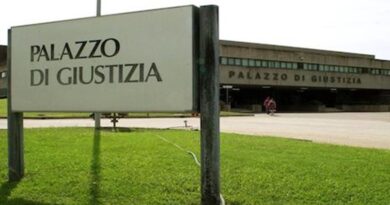 Fabbrica di falsi attestati per oss: condannato ex sindaco di San Nicandro Garganico (Foggia)
