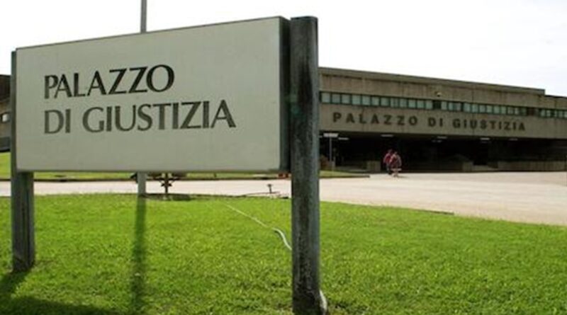 Fabbrica di falsi attestati per oss: condannato ex sindaco di San Nicandro Garganico (Foggia)