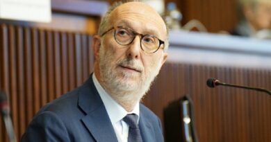 Assistente infermiere in Friuli Venezia Giulia, assessore Riccardi: "Impegnati nel percorso per l'istituzione"