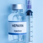 Iniezione di eparina a ospite della casa di riposo: oss denunciata per esercizio abusivo della professione infermieristica