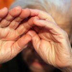 Valtournenche (Aosta), maltrattamenti ai danni di un'anziana in comunità: chiesto rinvio a giudizio per due oss