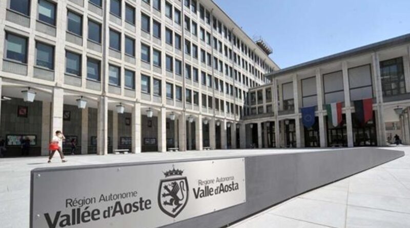 Sanità Valle d'Aosta, la Lega all'attacco: "Sostanziosi aumenti per i dirigenti, ma niente indennità per gli oss"
