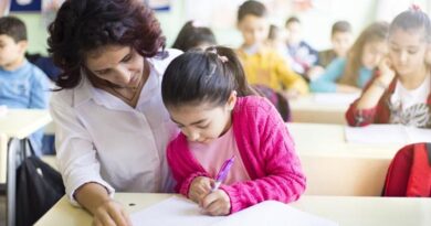 Venezia, mancano insegnanti di sostegno nelle scuole: li sostituiscono gli oss